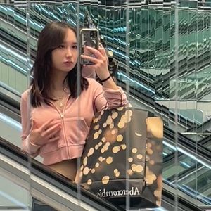 Meet your Posher, Bridget